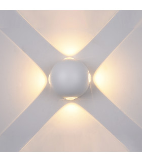 Modern white Carsoli garden wall lamp