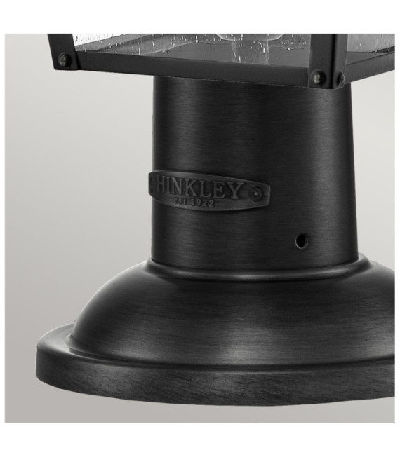 Hinkley outdoor floor lamp Aluminum, brass, transparent grained glass Black
