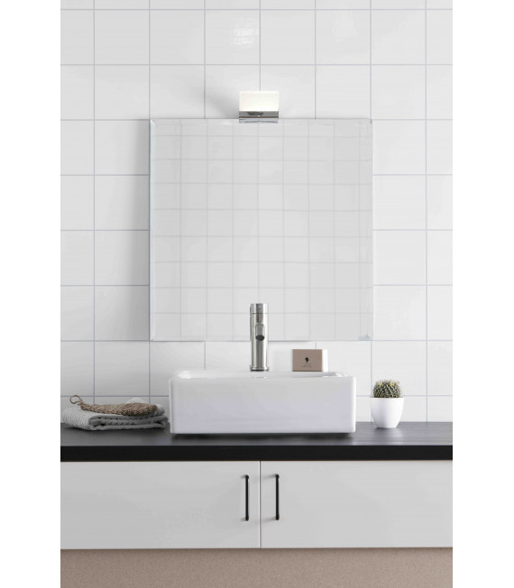 Chrome METZ bathroom wall light