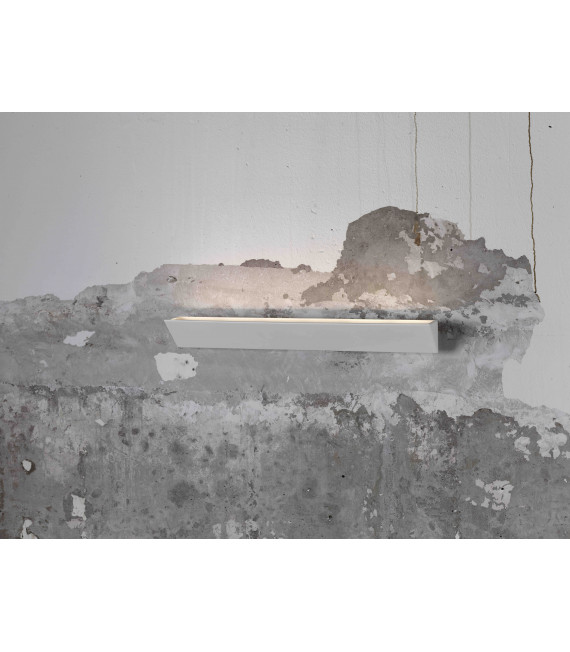 BAS white wall light 36 bulbs
